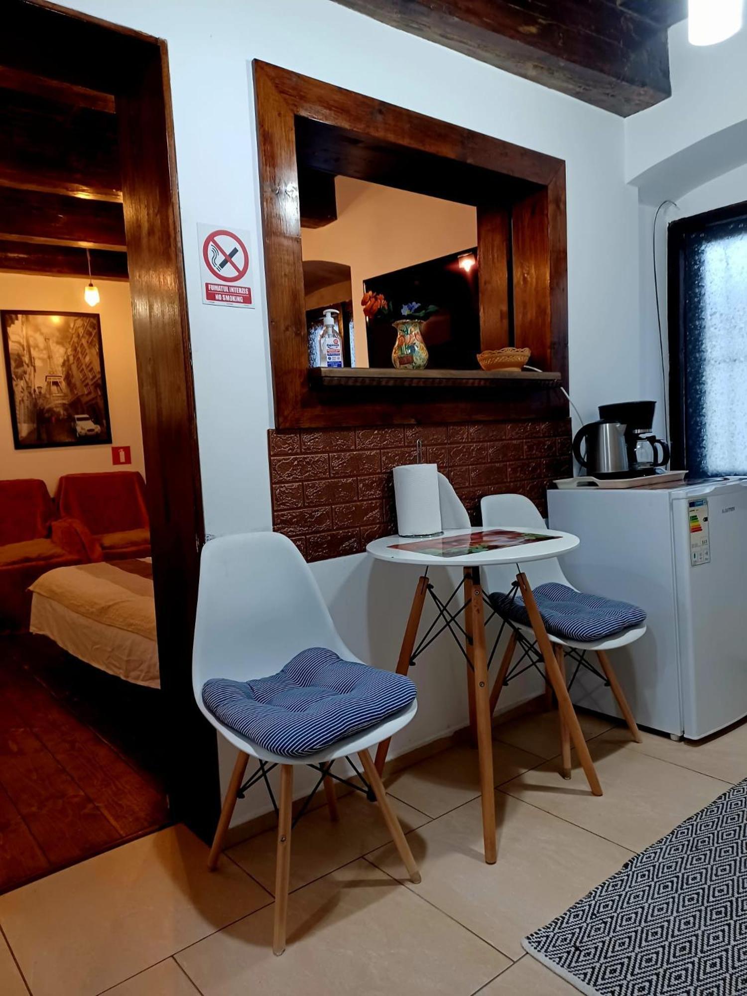 Historic Center Apartment Брашов Екстериор снимка